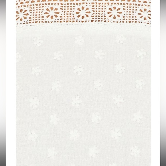 Lovers and Friends Top in White Medium NWT - Picture 4 of 5